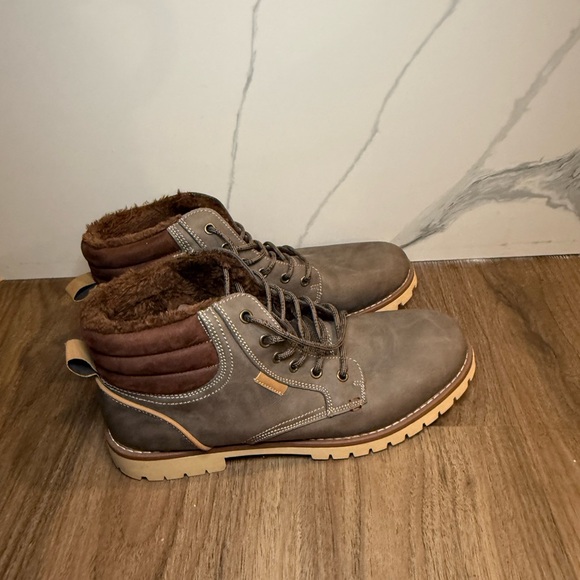 Men's Brown Leather Boots - Picture 4 of 6